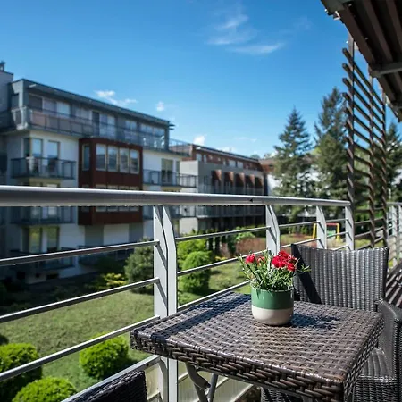 Apartament Familijny Delux Swinoujscie Exterior photo